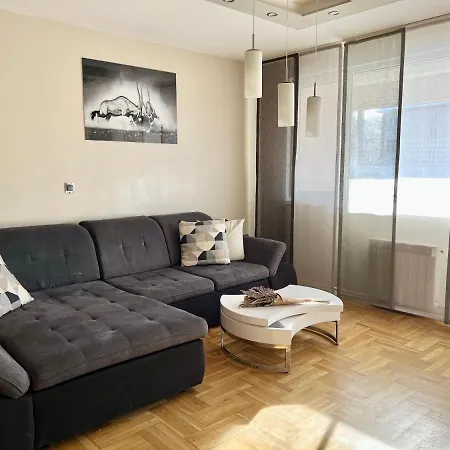 Appartement Flower House 6 *
