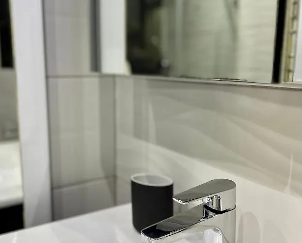 Flower House 6 * Sofie